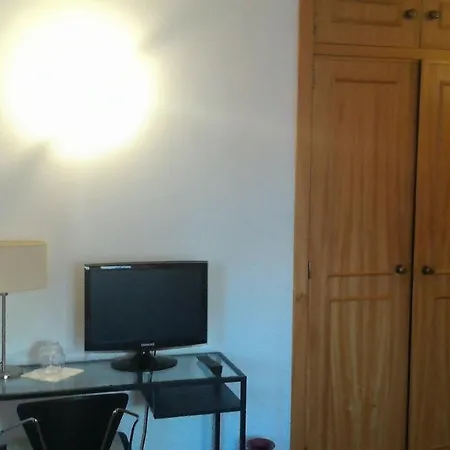 Salema's Guest house *